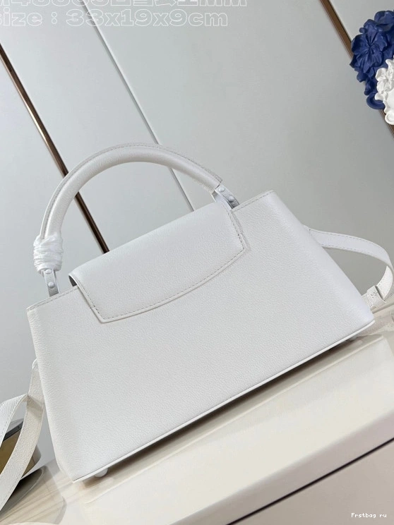 First bag ru MM-33*19*9CM CAPUCINES LOUIS VUITTON 0809